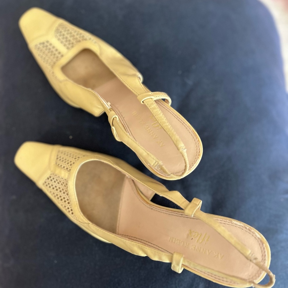 Anne Klein Flex Yellow Heels with Elegant Design